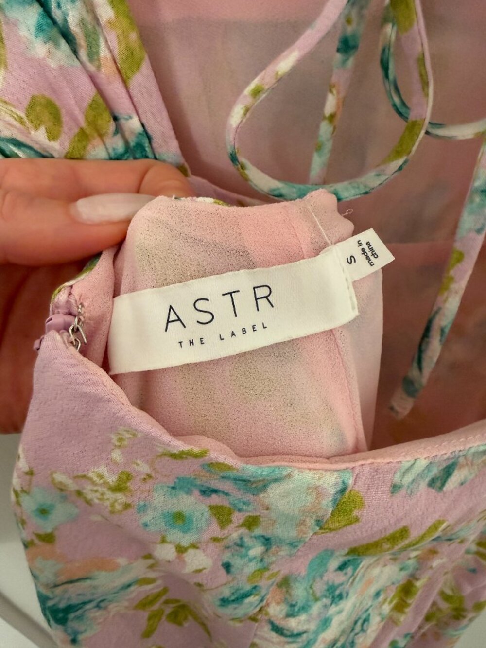 ASTR the Label “Verana Dress” - Picture 7 of 10
